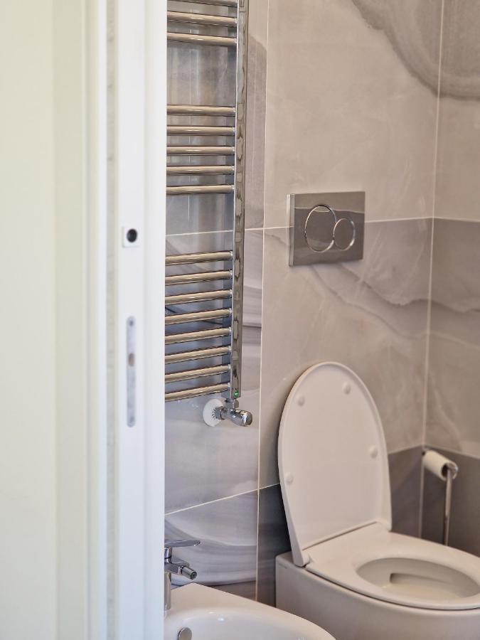 Ferienwohnung Savarese Luxury Palace Vico Equense Exterior foto