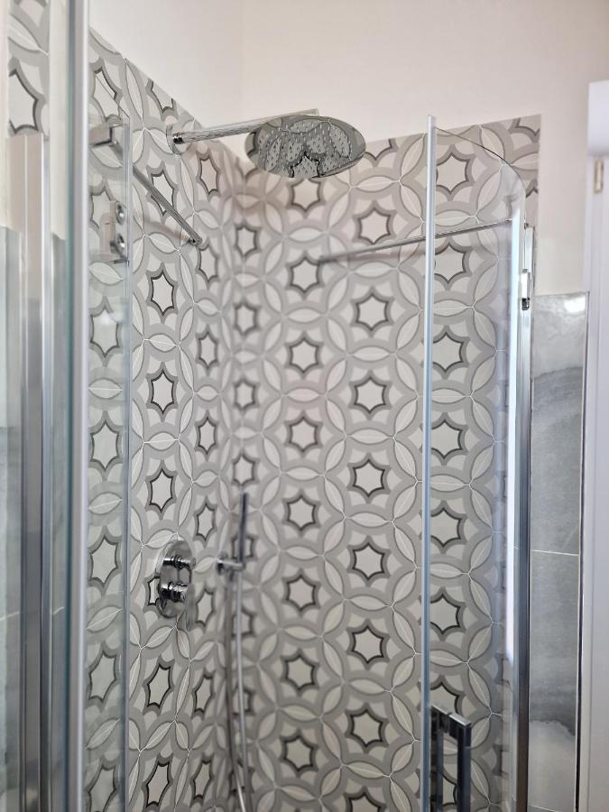 Ferienwohnung Savarese Luxury Palace Vico Equense Exterior foto