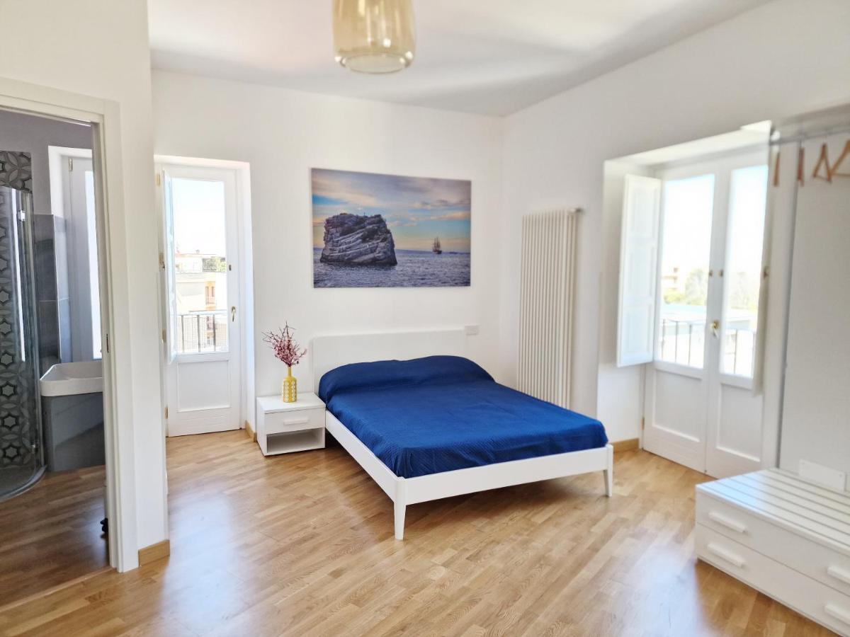 Ferienwohnung Savarese Luxury Palace Vico Equense Exterior foto
