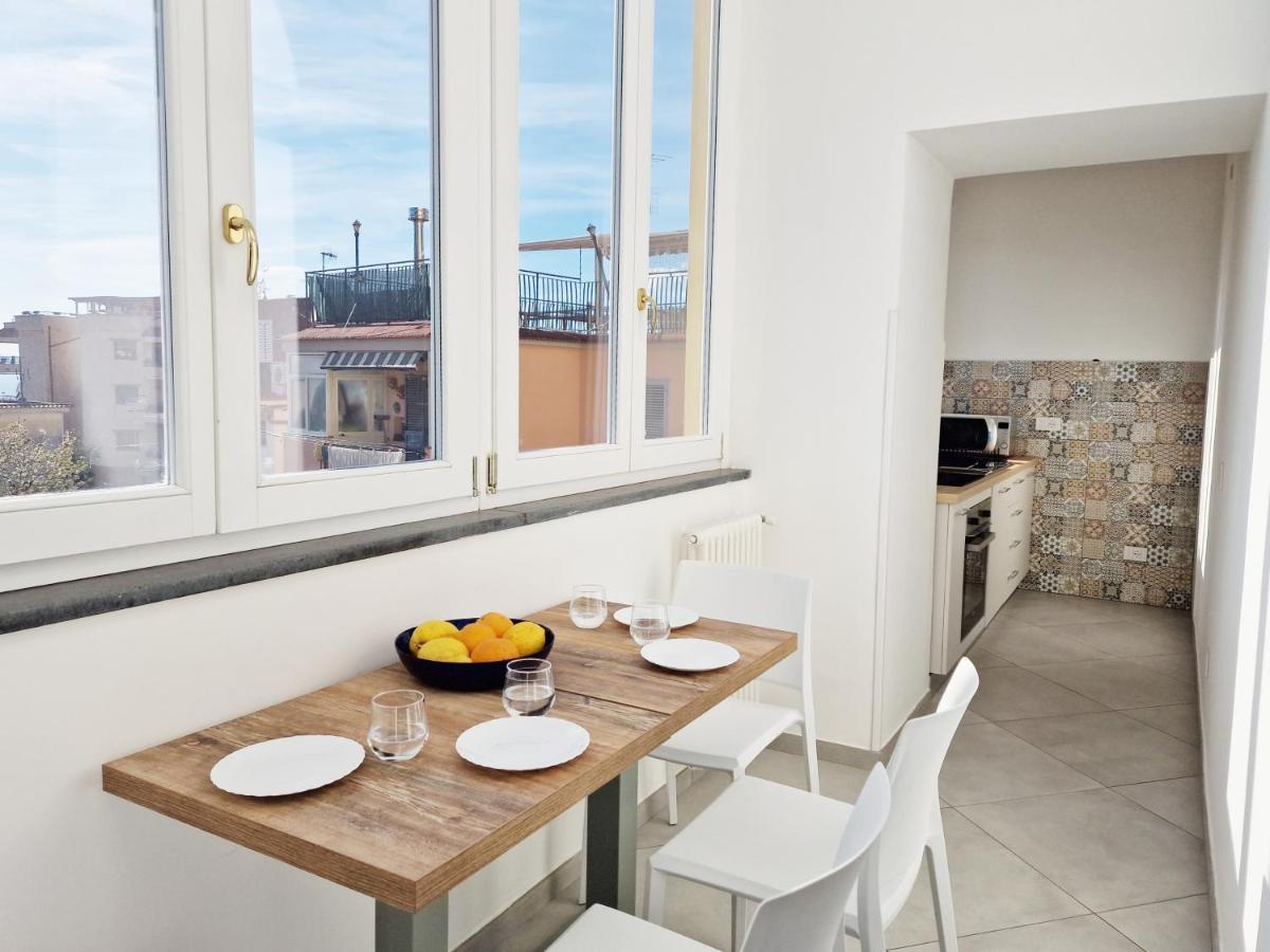 Ferienwohnung Savarese Luxury Palace Vico Equense Exterior foto